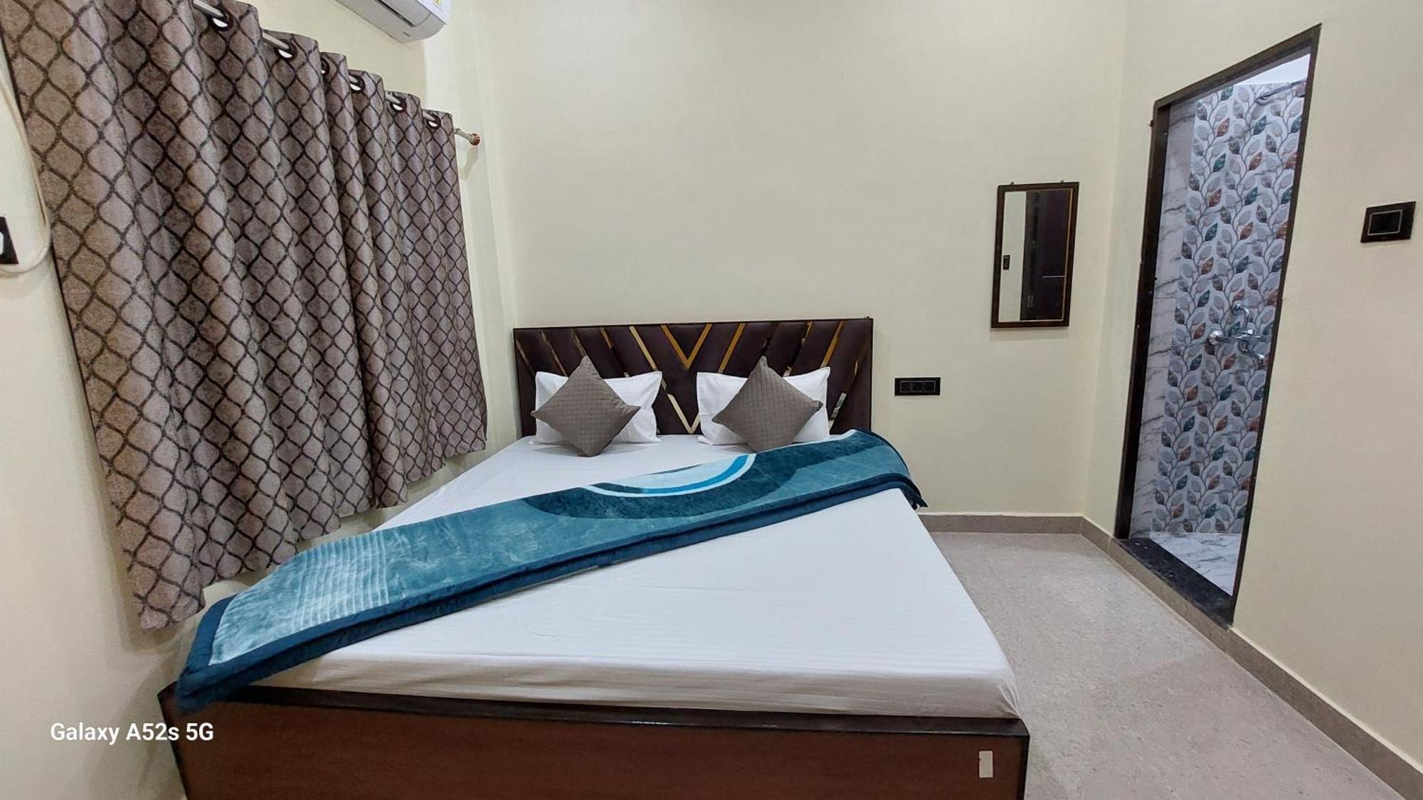 Narayani Paying Guest House 바라나시 외부 사진